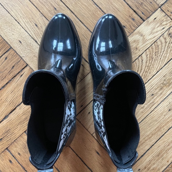 Laura Ashley Ladies Mid Cut Ankle Height Rubber Rain Boots size 8 - Picture 4 of 6